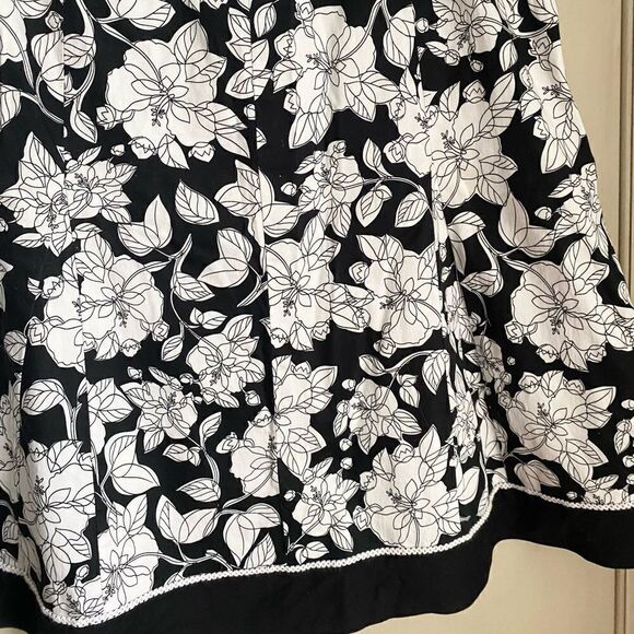 Dress Barn Skirt Black White Floral 8 - Picture 3 of 9